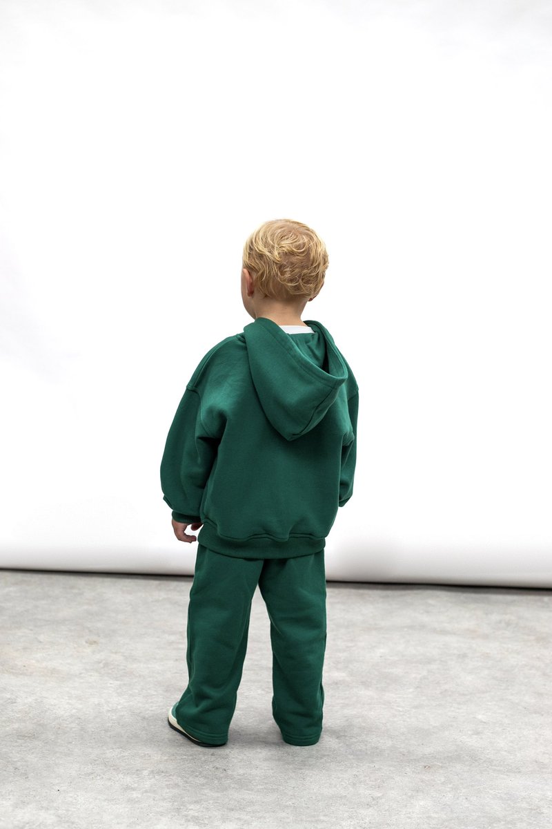 primulaveri's tweet photo. PV tracksuits for kids (green &amp; black). https://t.co/b2dNYjuJYX