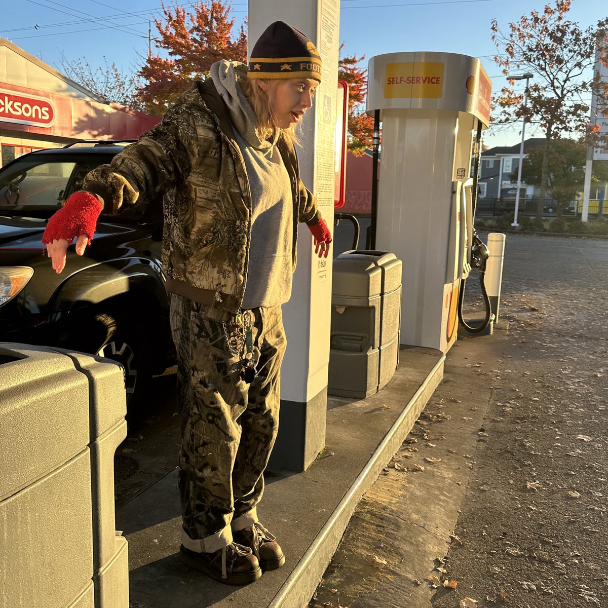 bugcolony's tweet image. have been busy loving my bitchwife #seagull #lifeisbeautiful #love