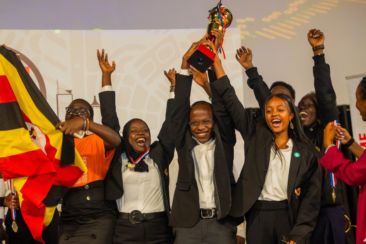 Debate Institute Africa (DIA) (@debate_afrika) on Twitter photo 2/2
Your time as Captain will always be remembered! 
Happiest birthday! 2/2
Your time as Captain will always be remembered! 
Happiest birthday!