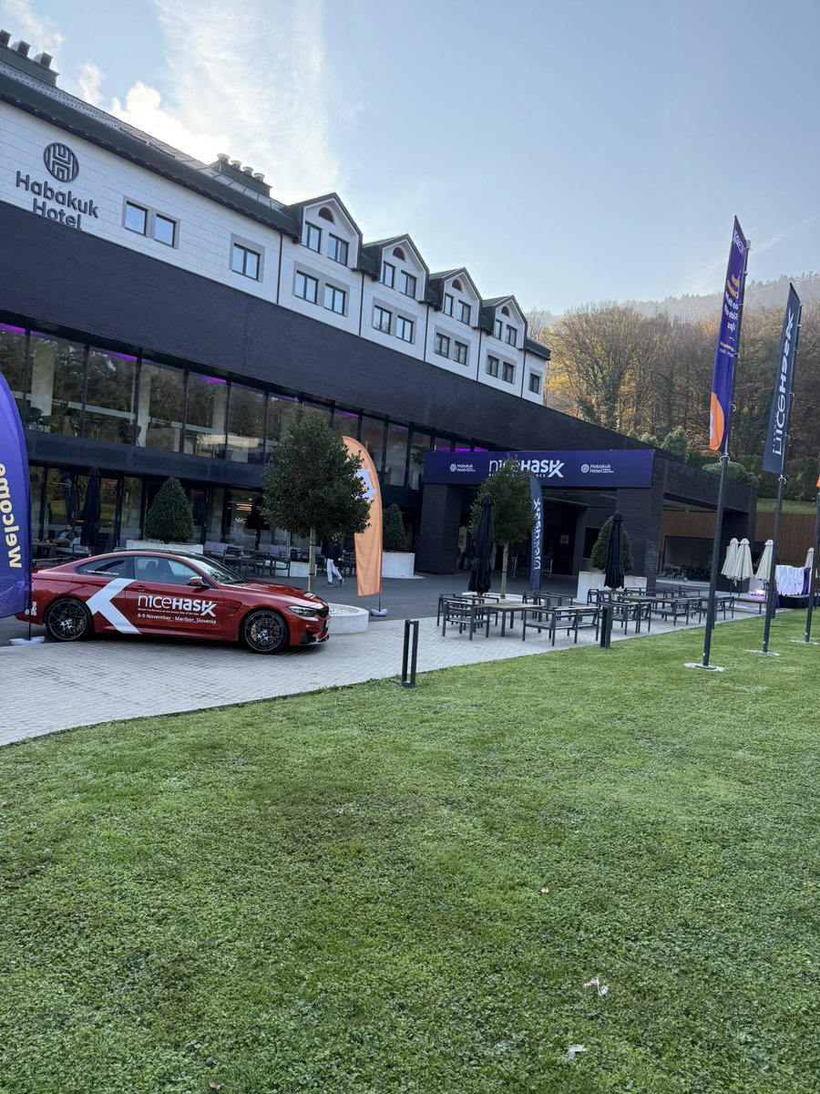 MiNTEliteX's tweet photo. Great Bitcoin Conference #bitcoin https://t.co/tpbyiOctFE