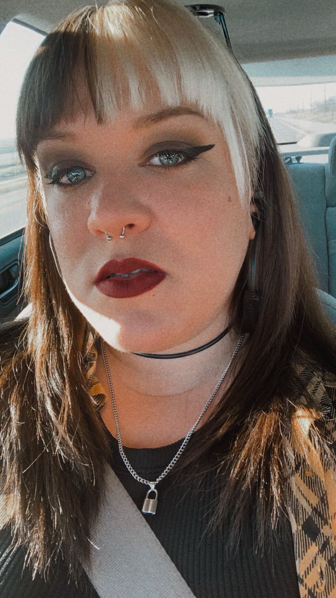 🦇⚰️✨