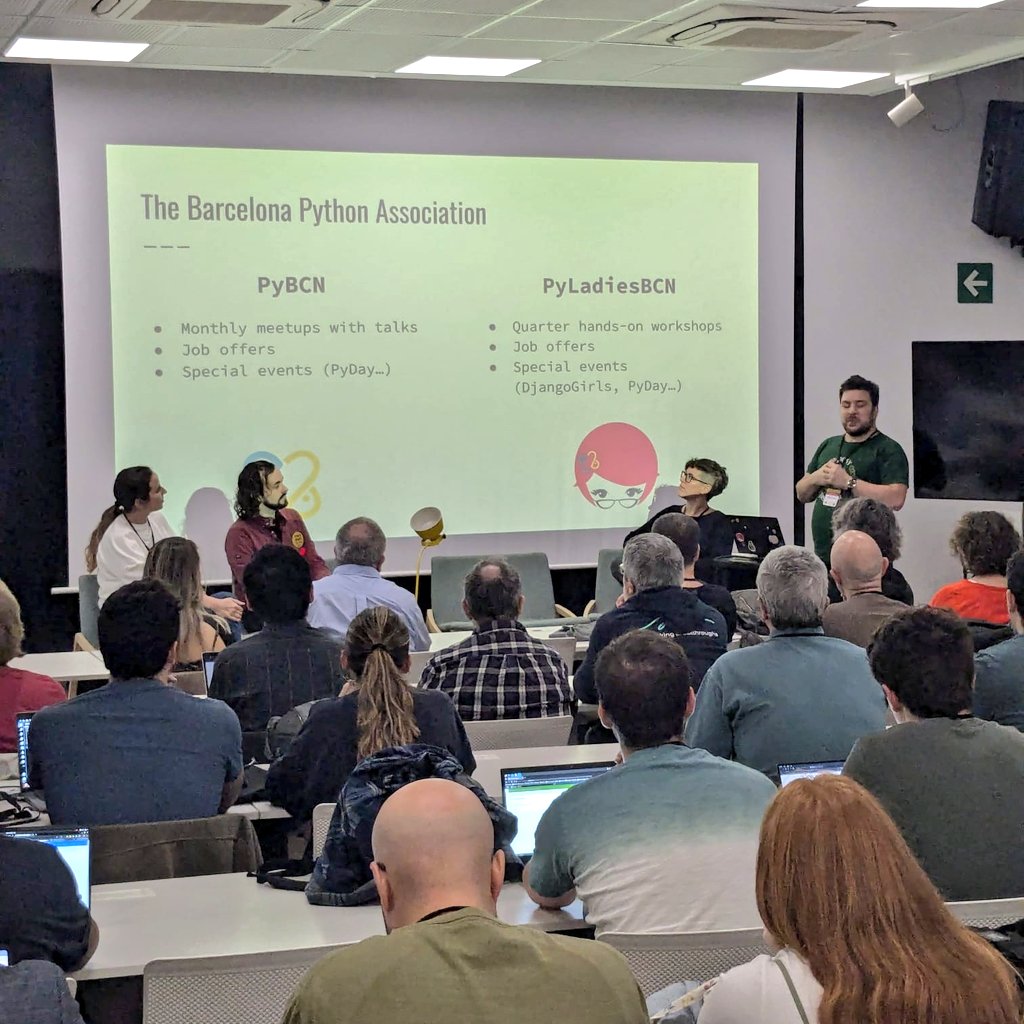 Today we're celebrating the #PyDayBCN!

Welcome 👋, please get a seat!