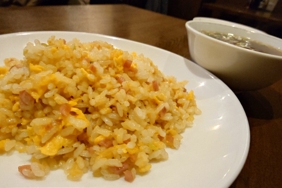wata2121's tweet photo. 本日の夕飯は町中華　全てハーフサイズ https://t.co/wv2wePhSfO