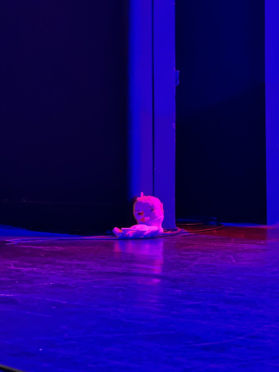 stageybecks's tweet photo. @thejasonbyrne great show on Thursday as always but one question rests heavy on my shoulders… what the hell is this on your stage? https://t.co/jg8E4SAMWu