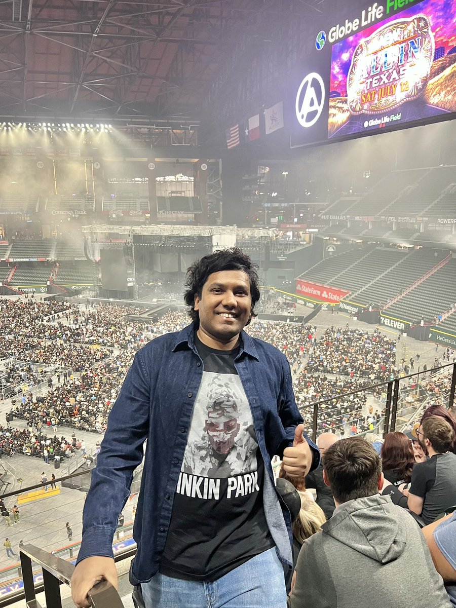 KaranKK_11's tweet photo. Waited decades for this day! Thank you @linkinpark … this was just at another level! 🙌😎 #LinkinParkLive https://t.co/7Su1cEbOK2