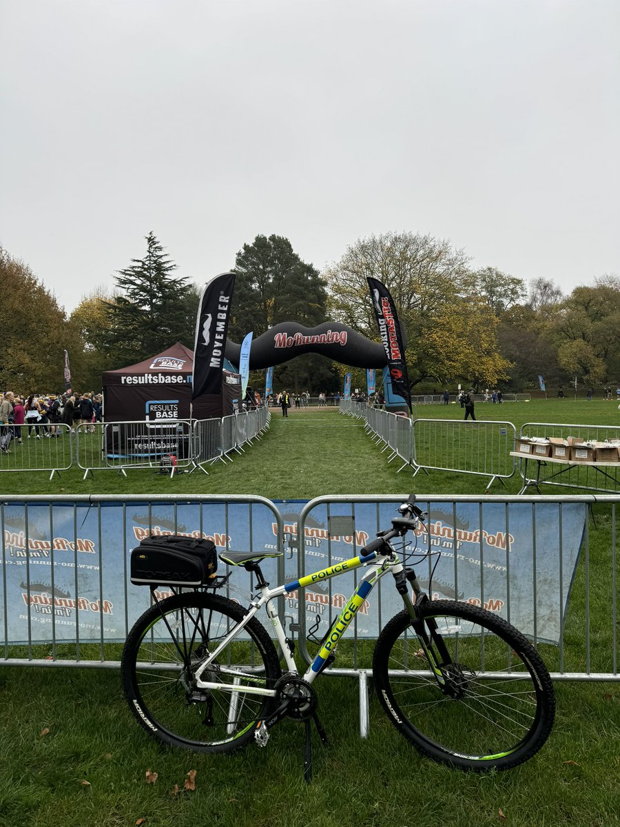 DrBenJohns's tweet image. Great to see @buteparkcardiff so busy with runners and supporters for #MoRun #MoRunCardiff 🌳🏃🏻‍♂️💨

Good opportunity for some bicycle patrols around #ButePark and #Cardiff City Centre this morning 🚲👮‍♂️

#5K #10K #HalfMarathon