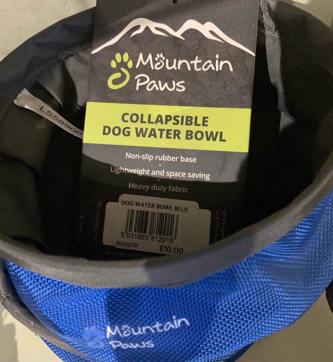 TristramComedy's tweet photo. Anybody out there own a collapsible dog? https://t.co/vB8SpugoJb