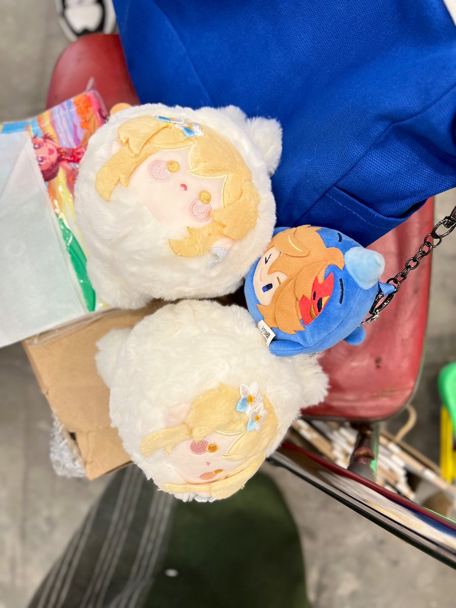 Ada yg kesenengan🦊