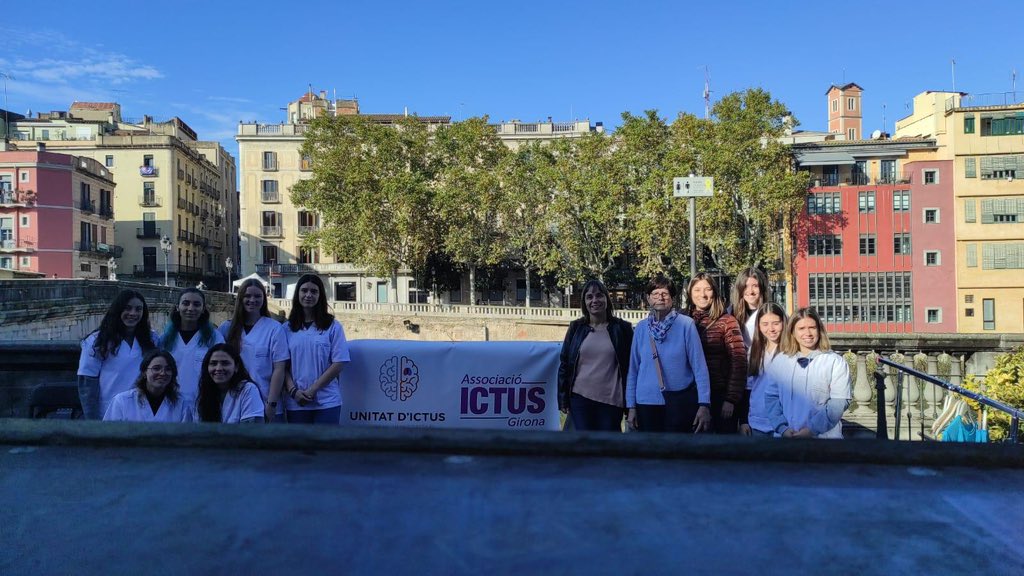 Facultat Infermeria (@udginfermeria) on Twitter photo Els estudiants de la Facultat d’Infermeria <a href="/UdGInfermeria/">Facultat Infermeria</a> avui a Girona participen amb l’Associació d’Ictus de Girona fent educació per a la salut!!! <a href="/ICTUSGIRONA/">Ictus Girona</a> Els estudiants de la Facultat d’Infermeria <a href="/UdGInfermeria/">Facultat Infermeria</a> avui a Girona participen amb l’Associació d’Ictus de Girona fent educació per a la salut!!! <a href="/ICTUSGIRONA/">Ictus Girona</a>