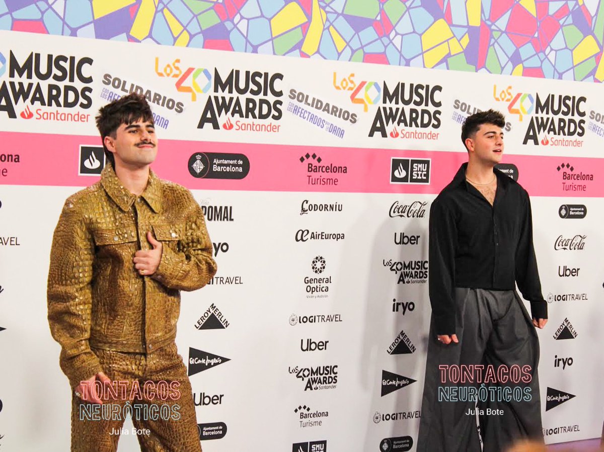 Ayer #juanjo y #martin posando en la alfombra de #LOS40MusicAwardsSantander 🎶🏆

📸✍️📹: <a href="/Juliabp12_/">𝘑𝘶𝘭𝘪𝘢 🧡</a> 
📻: @Tontacos_NRadio 

El resto lo podréis ver por el instagram del medio

#juantin