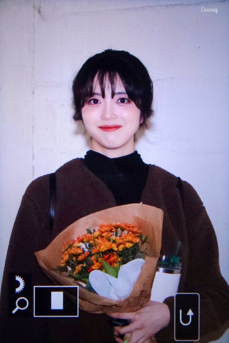 Cooing_0420's tweet photo. 241109 프리뷰

예쁘다🥰

#지수연 #수연 #SUYEON #JISUYEON 
#위키미키 #WekiMeki https://t.co/vvK8nDG40T