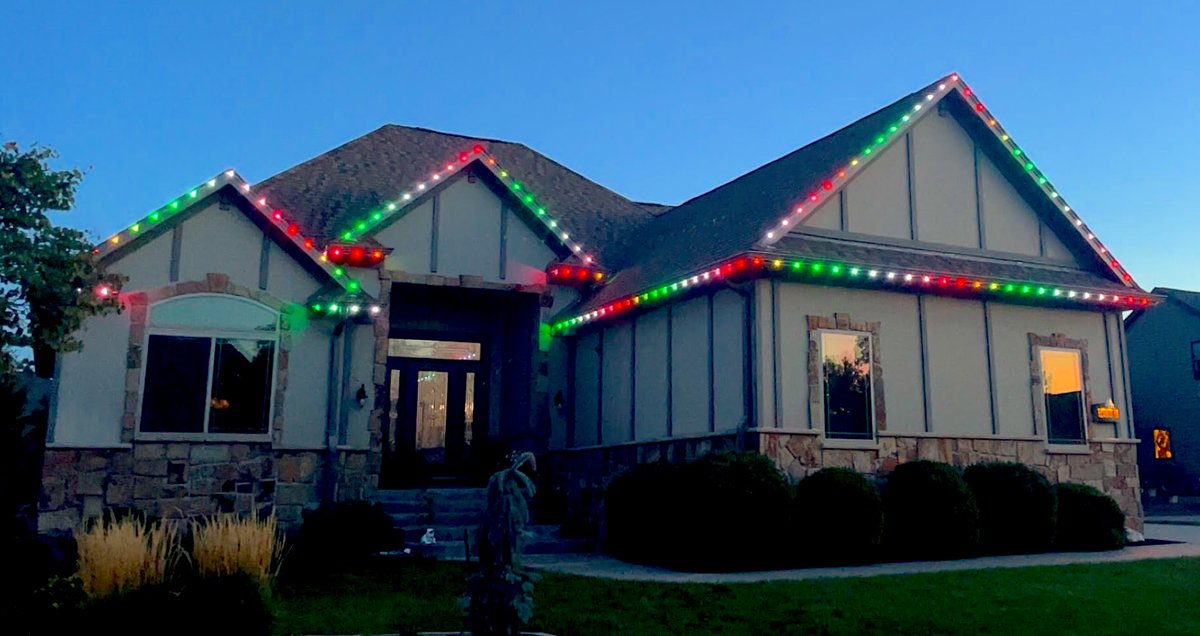 LincolnLightGuy's tweet photo. #permanentlights #minleon #thelincolnlightguy #everydayaholiday https://t.co/JpV984WVn2
