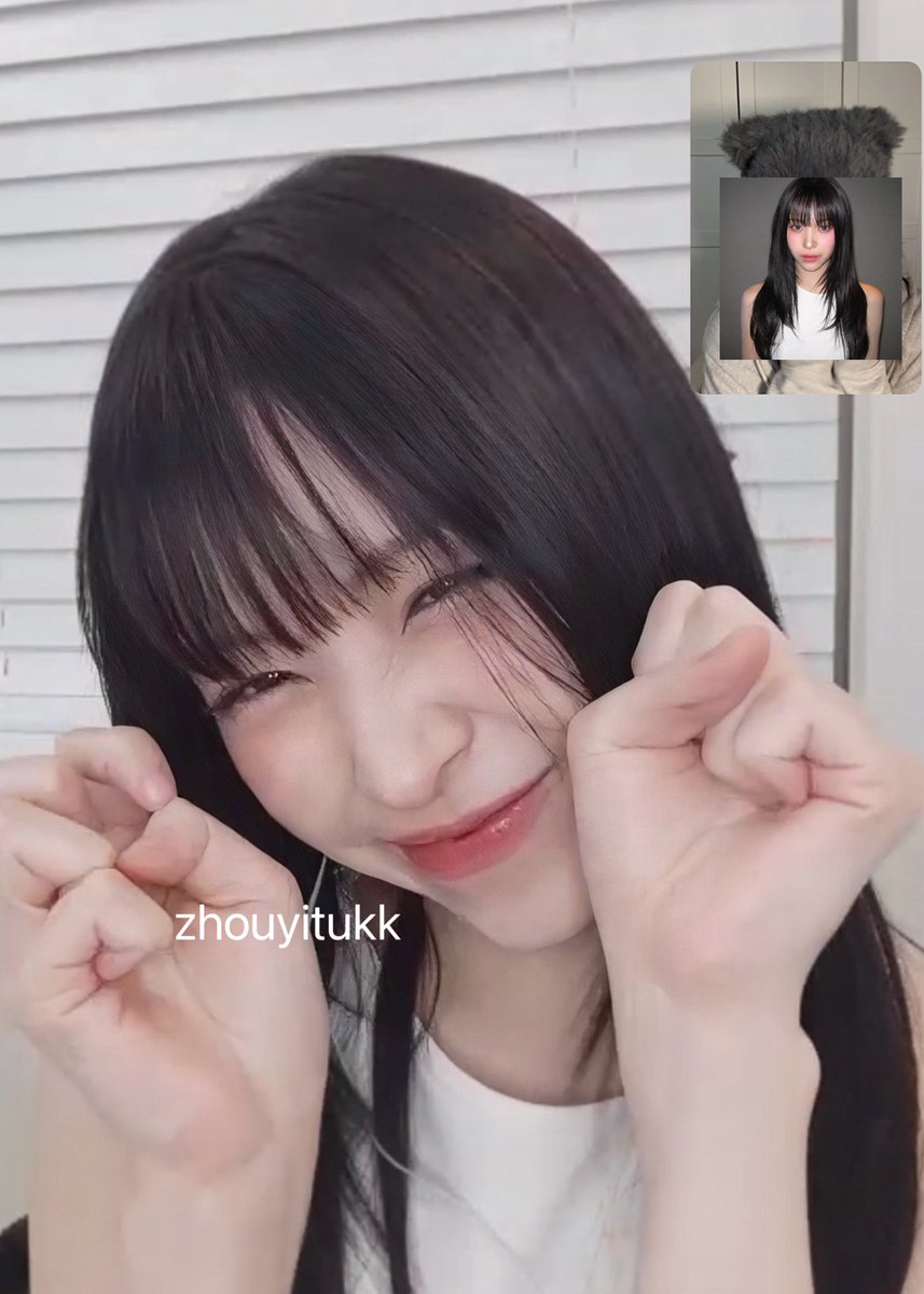 zhouyi46093213's tweet photo. 241109 ☺️🤏🏻
#RYUJIN #류진 #ITZY #있지 https://t.co/Dtn3VFBiMY