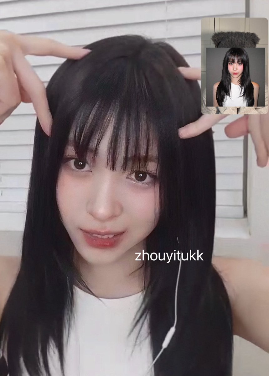 zhouyi46093213's tweet photo. 241109 ☺️🤏🏻
#RYUJIN #류진 #ITZY #있지 https://t.co/Dtn3VFBiMY
