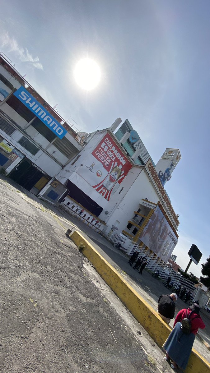 domingovalencia's tweet photo. Se viene el @UCatolicaEC ante @Aucas45 por @LaRed_Ecuador junto a @reijournalist y @leonduranm 

Jornada a puro ☀️ en el Atahualpa https://t.co/XanIuCjecQ