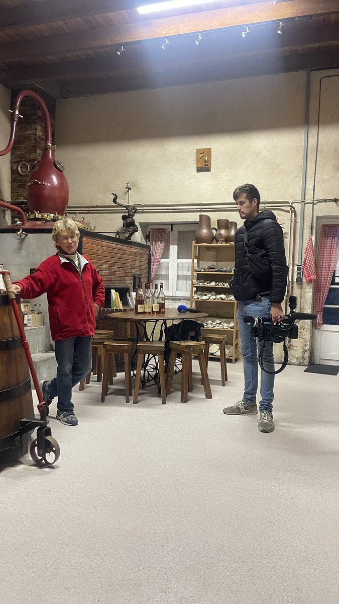 Après avoir déjà subi la menace de surtaxes en Chine, le secteur du cognac craint maintenant une nouvelle épreuve avec l’élection de Donald Trump aux États-Unis. 

Les États-Unis sont le premier marché pour le cognac français, représentant 38 % de ses exportations.

<a href="/BFMTV/">BFM</a>