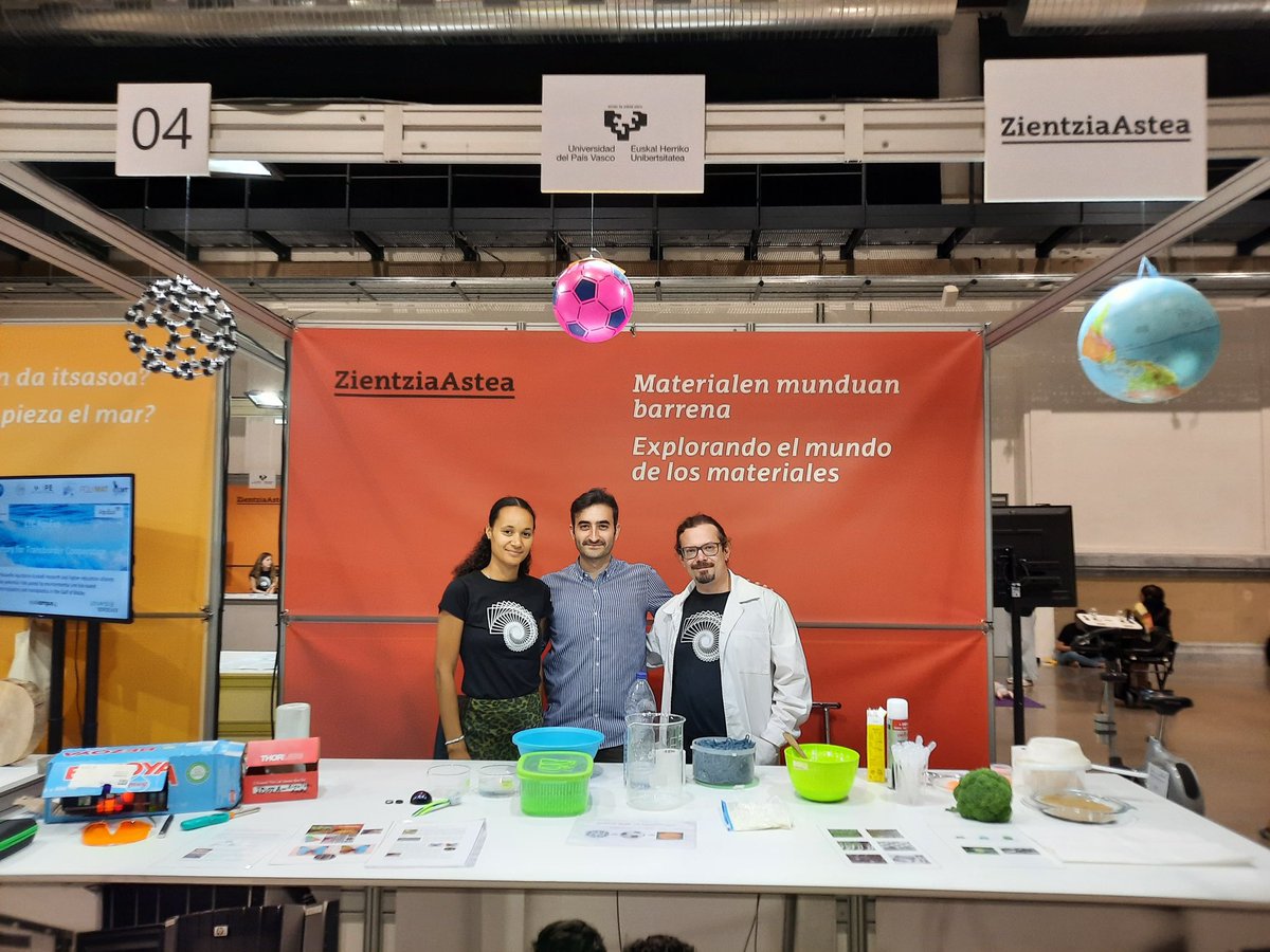 MiguelAMedel's tweet photo. Exploring the world of materials #outreach #ZientziaAstea @KokeLab @Polymat_BERC https://t.co/CrfoJK09A9