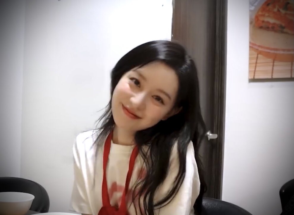 Happy saturdateeee!!!

Difotoin @kimsoohhyun ☺️