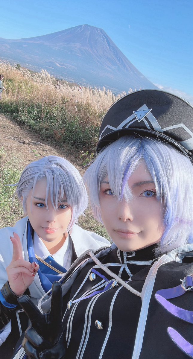 minatoxv_vx's tweet photo. コスナビさんのススキ初参加ー！ちょぎ初出しの久々のノッブ☺️天気最高に良くて大勝利💕なちょたん、がらさんお疲れ様でした✨ケータリングのおでん美味しかった🍢 https://t.co/ZG6lNtYvcs