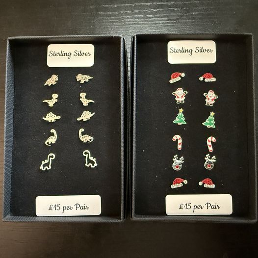 PSSparkles's tweet photo. Unlock the magic of our Sterling Silver Christmas jewellery, adored by countless customers! Reach out if something catches your eye—we’ll ensure your beautiful pieces arrive in time for Christmas!

Visit us on Etsy https://t.co/i8wNKG5Uay

#christmas2024 #Christmas #etsyshop https://t.co/ptLxpff6wm