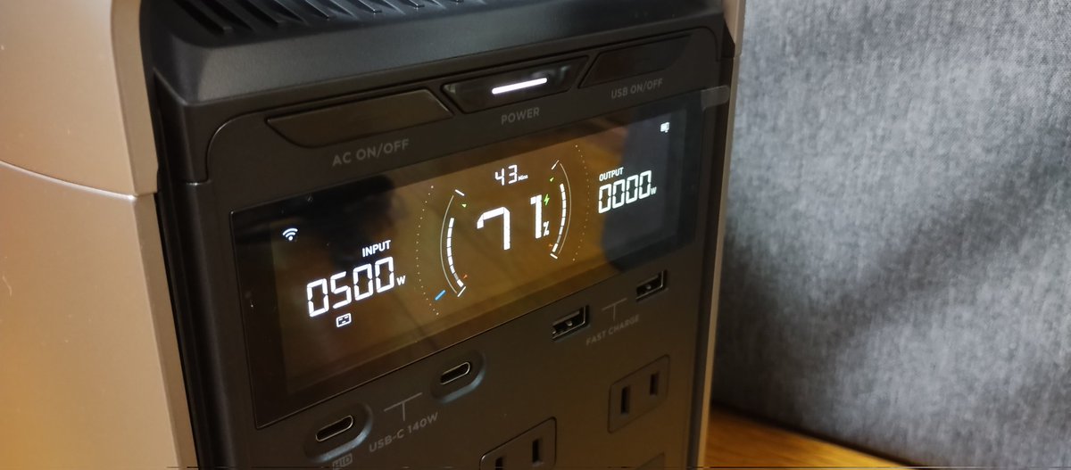 plus123123123's tweet photo. 四国の停電をニュースで見て、自宅の蓄電池を充電中。
#delta3plus
#ecoflow
#ポタ電 
#ポータブル電源 https://t.co/FZdEjbH4qu