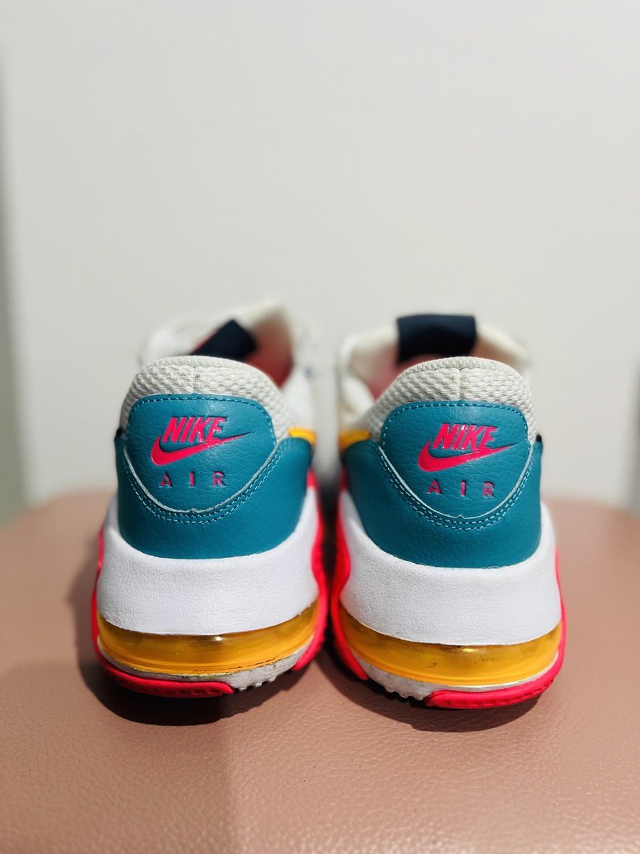 apppareela's tweet photo. Air Max Excee  8us 
ซื้อ 3700 ฿ 
ไม่ค่อยได้ มีกล่องให้ แต่รองเท้านำไปทำความสะอาดเองได้ค่ะ ไม่มีตำหนิเสียหาย
ปล่อยต่อ 2700 ส่งฟรีเลย

#ส่งต่อเสื้อผ้ามือสอง
#รองเท้ามือ2 
#ส่งต่อรองเท้ามือสอง 
#รองเท้ามือสองของแท้ 
#เสื้อผ้ามือสอง https://t.co/iJ55UuRWea