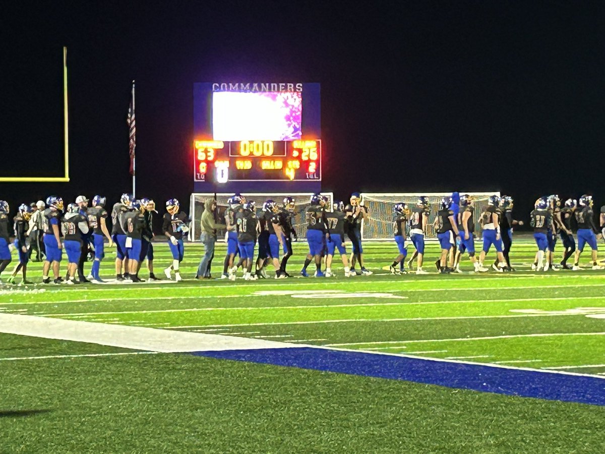 CCoxKY's tweet photo. Great night! GO COMMANDERS! #WCPride https://t.co/u1u3YHXyZv