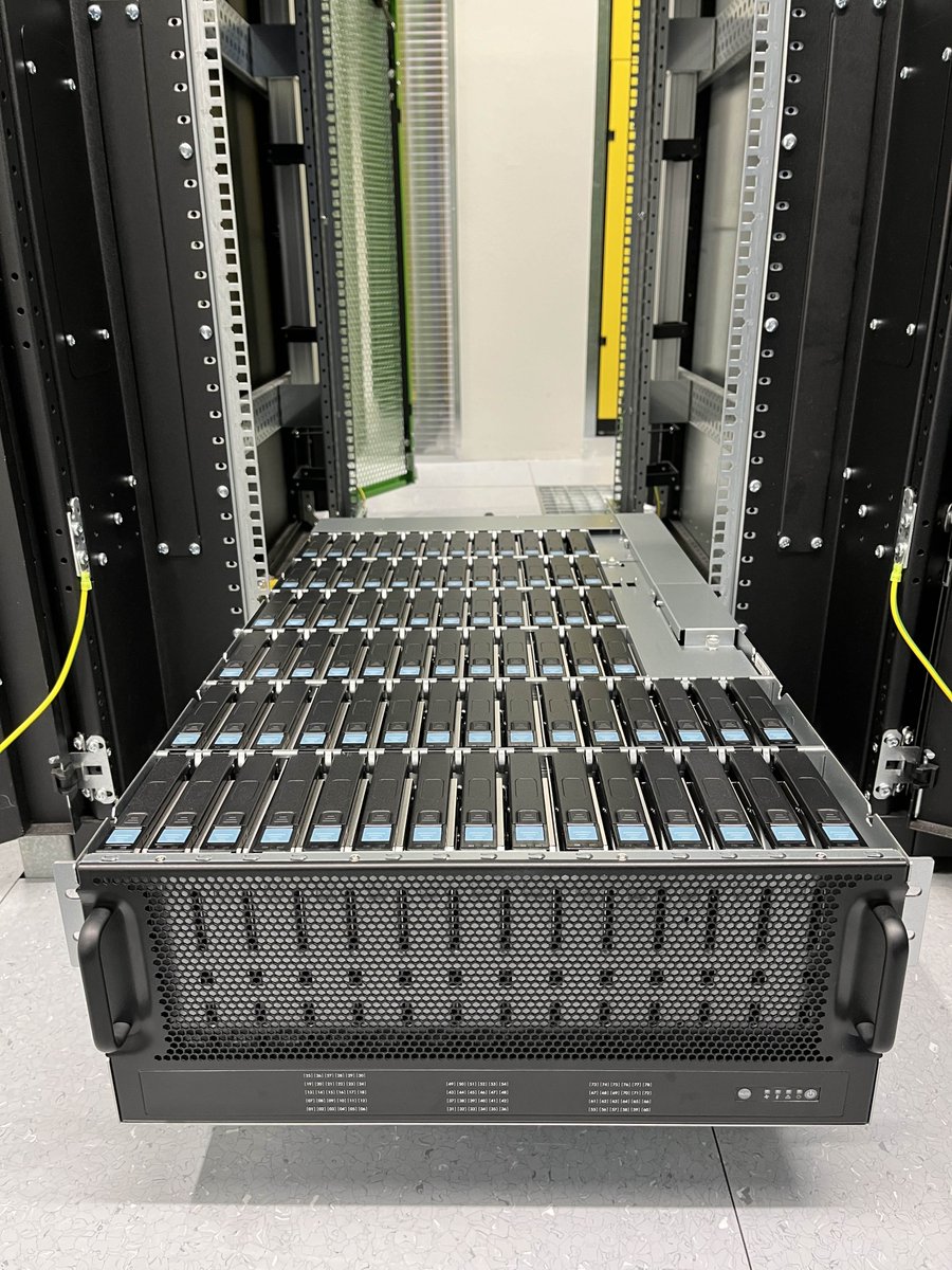 Iagon X $TITAN

1⃣We have acquired an additional 1500TB of hardware to run IAG storage nodes.

Half of this storage will be used immediately, while the other half is reserved for spare parts.

We plan on consolidating all the NFT rental nodes onto this new storage, also this will