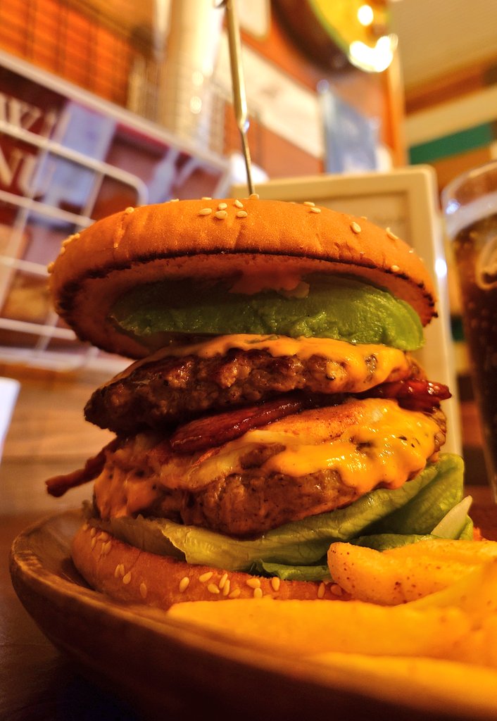 RICHIE_RICHIE_'s tweet photo. パワー！！！
#大仙市
#コーナーゲートバーガー
#CORNERGATEBURGER https://t.co/wi610E4uay