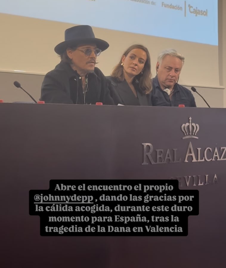 srod_es's tweet photo. Johnny Depp da las gracias por la cálida acogida, durante este duro momento para España, por la Dana de Valencia. https://t.co/JKiIEUZLbM