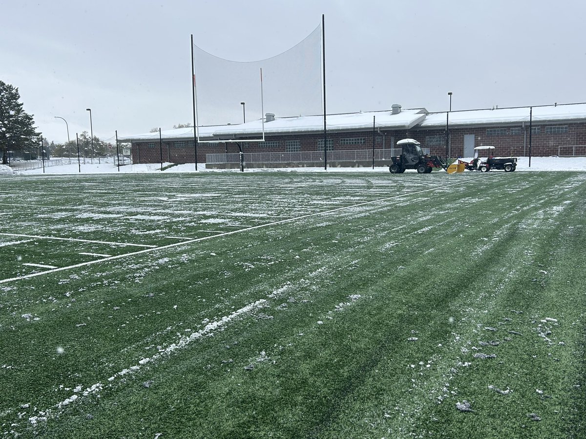 JeffcoAthletics's tweet image. FOOTBALL 🏈 
Huge shout out to all our @JeffcoSchoolsCo stadium managers. Have worked around the clock to get Trailblazer Stadium ready for a tripleheader Saturday, Nov. 9.

Noon - Summit vs Wheat Ridge
3:30 pm - Rock Canyon vs Chatfield 
7 pm - Evergreen vs Conifer 
#coprep