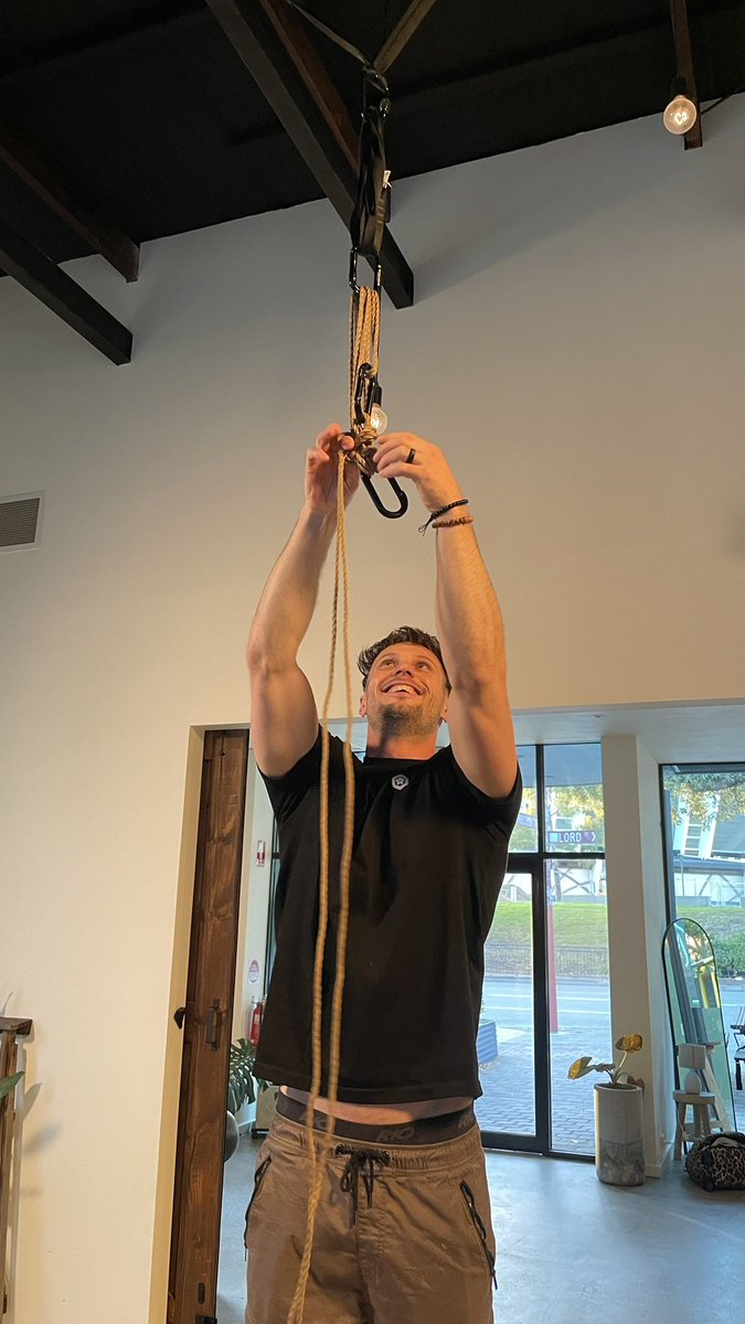 オーストラリア🇦🇺パース
ワークショップ2日目が終了して、この後パフォーマンスナイトになります。

今日のパフォーマンスナイトでは弟子のスパークも一緒に師弟共演です😎