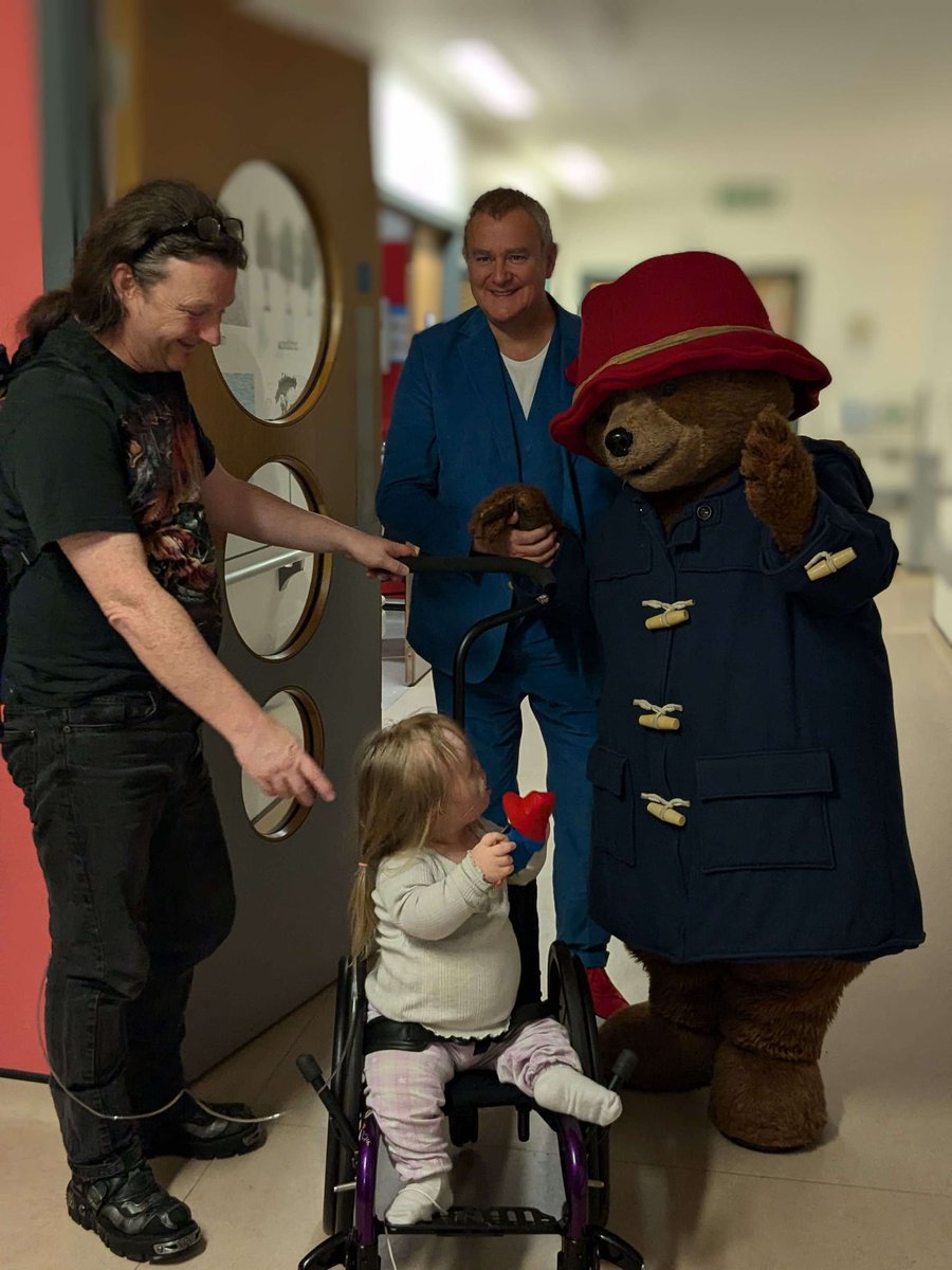 NHS Greater Glasgow and Clyde (@nhsggc) on Twitter photo This week, we had a very special visit from Hugh Bonneville and Paddington Bear. The pair surprised patients at the <a href="/RHCGlasgow/">Royal Hospital for Children, Glasgow</a> and treated them to a special screening of Paddington in Peru at the in-hospital Medicinema. 🐻 ❤️ This week, we had a very special visit from Hugh Bonneville and Paddington Bear. The pair surprised patients at the <a href="/RHCGlasgow/">Royal Hospital for Children, Glasgow</a> and treated them to a special screening of Paddington in Peru at the in-hospital Medicinema. 🐻 ❤️