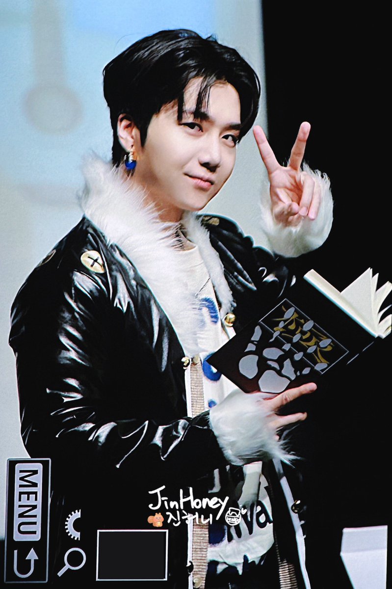 241109 pre
HxH 클로로 
#조진호 #진호 #JINHO #ジンホ
#크레즐 #펜타곤 #CREZL #PENTAGON
<a href="/jinhojo_x/">조진호</a>