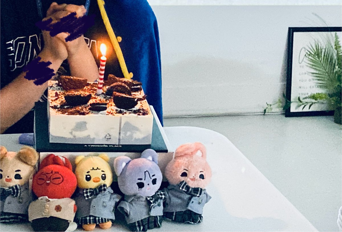 생일 축하해야❓
응 오늘만❗️

생일 축하해.
생일 축하해.
생일 축하해.