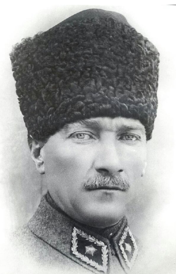 Yolum, izim, ışığım, geçmişim, geleceğim ve ulu önderim🙏
Son günüme kadar,
Kalp durana kadar,
Ne senden vazgeçerim,
Ne de eserinden !
Aziz Ruhun Şad Olsun K.nım🫡
Özlem,minnet ve saygıyla
⚔️🇹🇷⚔️