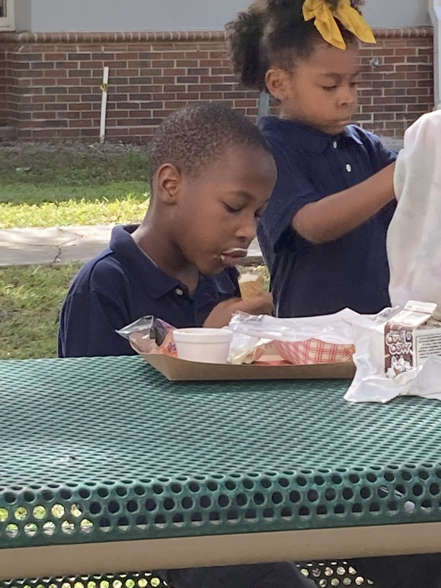 I SCREAM! YOU SCREAM! WE ALL SCREAM FOR ICE CREAM🔥 Ms. Tonya Mack celebrating our 3rd graders for scoring second highest in our TN2 Network on their Math QMT❤️ <a href="/HCPSTNRegion2/">HCPS TN Region 2</a> <a href="/HCPSElemMath1/">HCPS Elementary Math</a> <a href="/Emma_Morgan94/">Emma Morgan</a>  <a href="/HillsboroughSch/">Hillsborough Schools</a> <a href="/AnnikaMann25025/">Annika Mann</a>