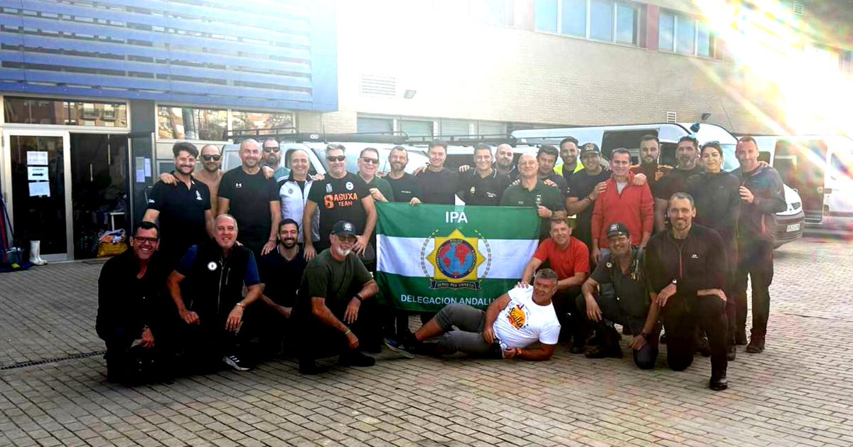 Orgullosos de haber echado una mano en esta catástrofe, el grupo de voluntarios de #IpaAndalucia vuelve para #Sevilla después de 4 días duros de trabajo.
Agradecer a <a href="/ipacv/">IPA Com. Valenciana</a> su trabajo y coordinación.
#Dana
#Valencia
#PoliciaLocal
#PoliciaNacional
#GuardiaCivil