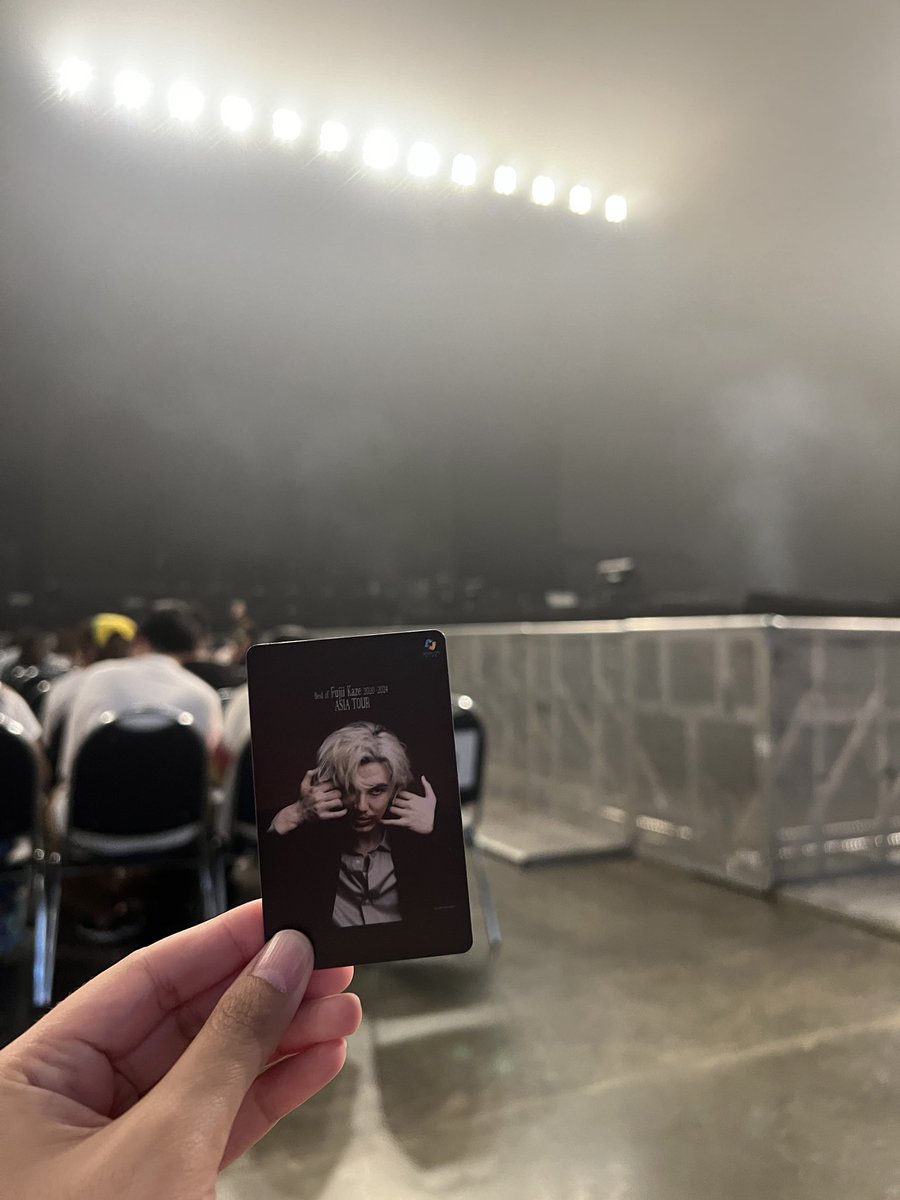 bystp21's tweet photo. มุมนี้ดีมากกระยะแค่นี้เองอะแกรชั้นกรี๊ดได้ยังงง😭😭😭 #FujiiKazeBKK2024 https://t.co/QOYcjoSAj5