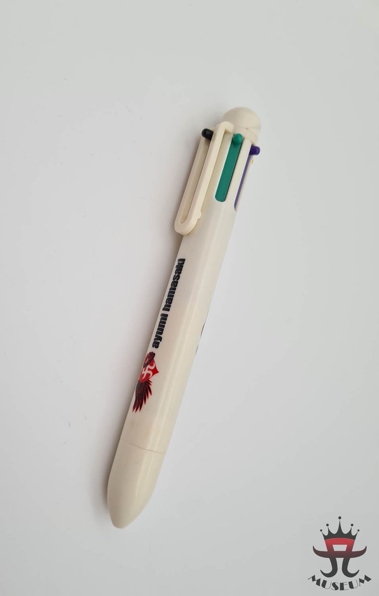 AyuMerchMuseum's tweet photo. Throwback to Asia Tour 2008 in Taipei Arena with this multicolor ayupan pen 🖊️
Google 自動翻訳
この多色のアユパンペンで、2008 年の台北アリーナでのアジアツアーを振り返りましょう 🖊️
https://t.co/Bp13hoXkCF
#ayumihamasaki 
#浜崎あゆみ 
#ayuasiatour2024 
#AyuMuseum
#AyuMerchMuseum https://t.co/ypMGtBA03F