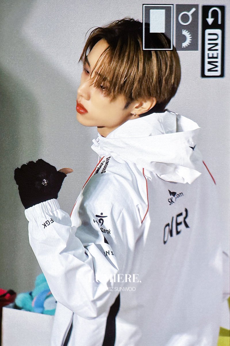 241109 에버라인

#더보이즈 #THEBOYZ 
#선우 #SUNWOO #TBZ