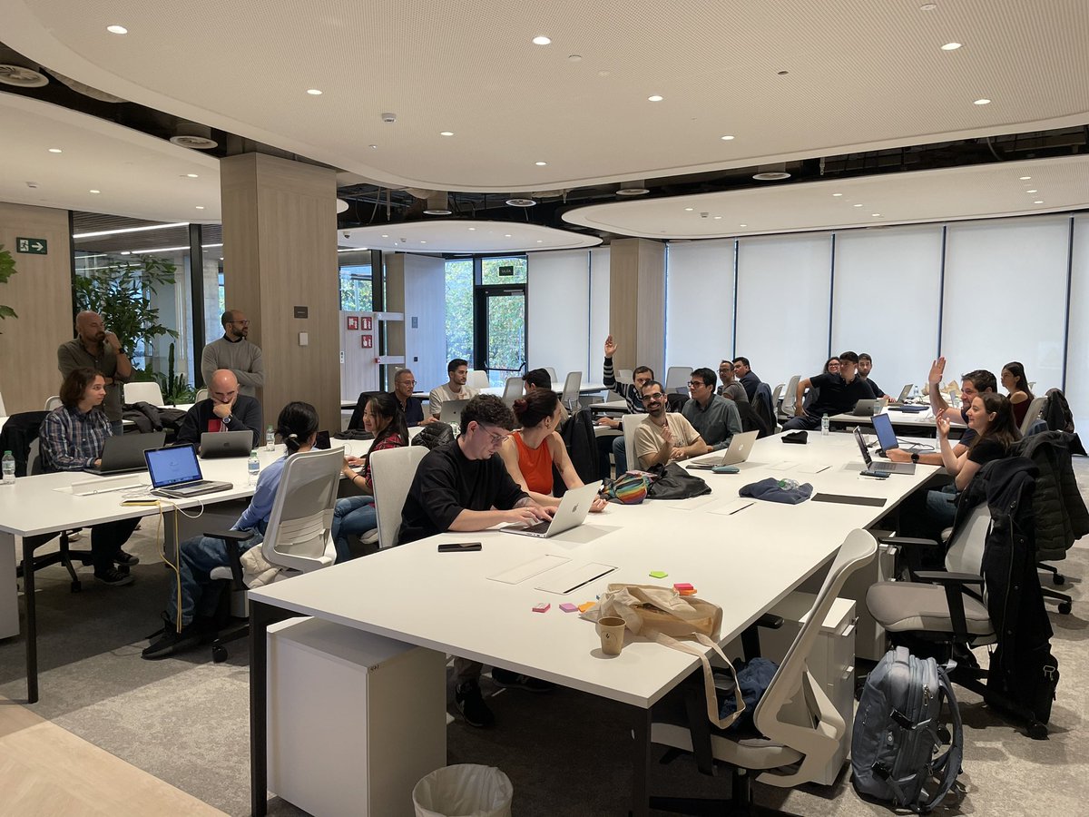 Hoy celebramos el Global Day of #Coderetreat en Madrid! En la primera iteración exploramos el poder del pair programming y TDD, experimentando de primera mano los beneficios del XP. Ahora a por la segunda iteración!

Gracias <a href="/Iberia/">Iberia</a> y <a href="/codurance_ES/">Codurance Spain</a> por hacerlo posible!🚀
