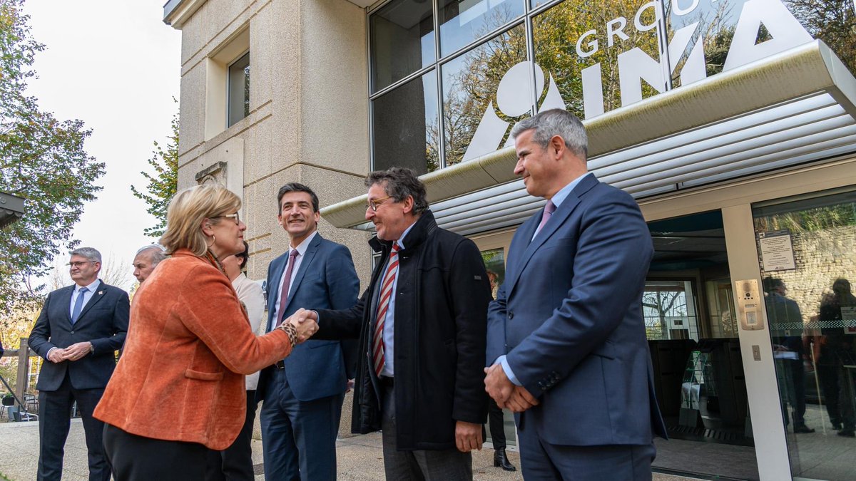 Je forme le vœu que suite à sa visite à #Niort capitale des mutuelles,la Ministre de plein exercice de l’ESS <a href="/mapoussier/">Marie-Agnès Poussier-Winsback</a> saura  défendre l’#ESS dans sa diversité,sa créativité,sa résilience et sa pleine adaptation aux enjeux de l’époque.Représentation <a href="/NvelleAquitaine/">Nouvelle-Aquitaine</a> <a href="/al_rousset/">Alain Rousset</a>