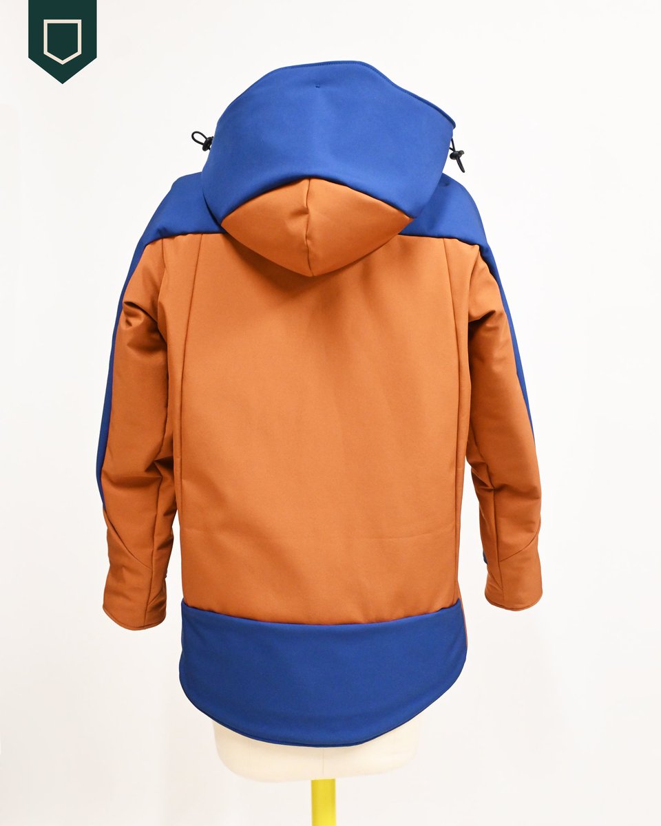 bendmaerschalck's tweet photo. 🎃
#handmade #sewing #raincoat https://t.co/a9edfVLVMF
