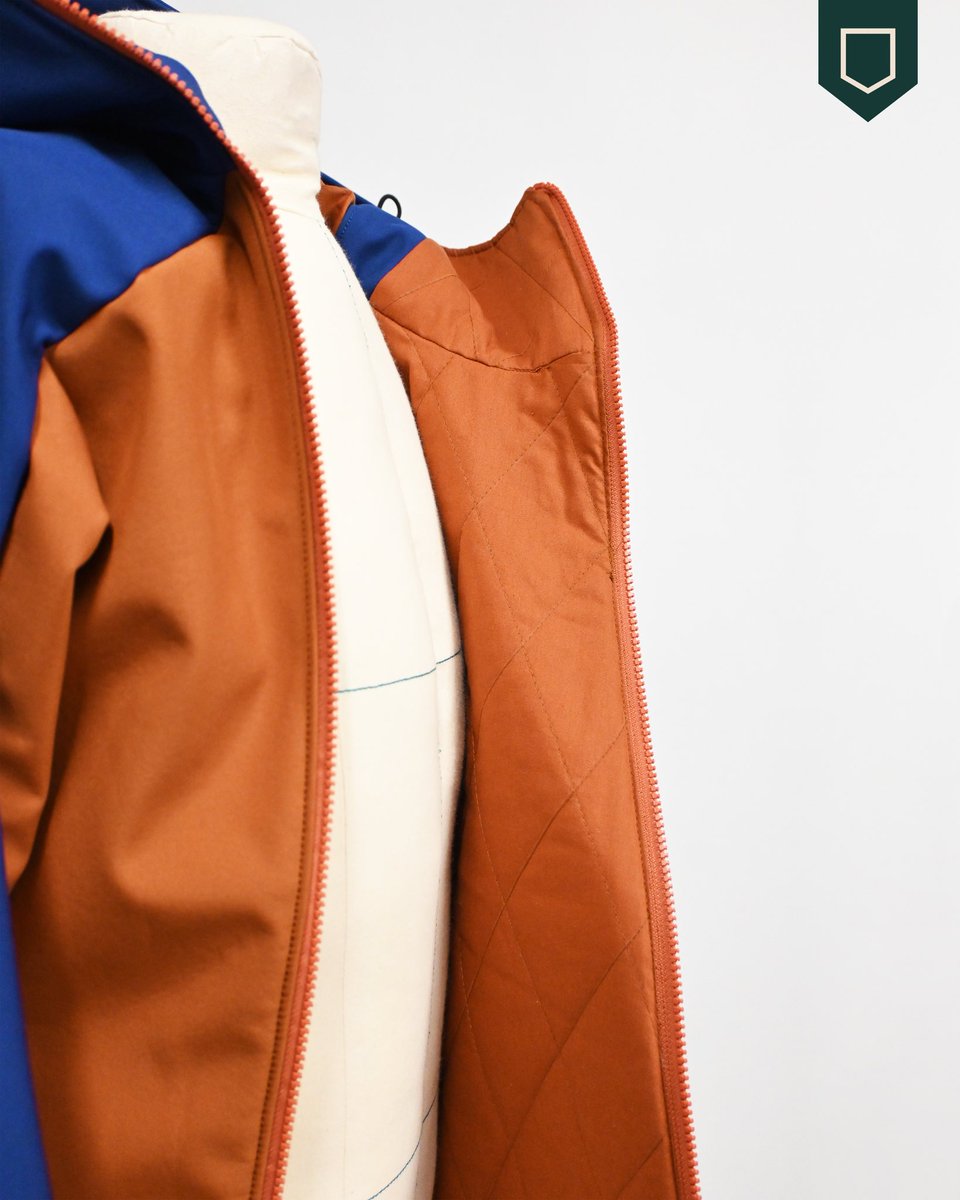 bendmaerschalck's tweet photo. 🎃
#handmade #sewing #raincoat https://t.co/a9edfVLVMF