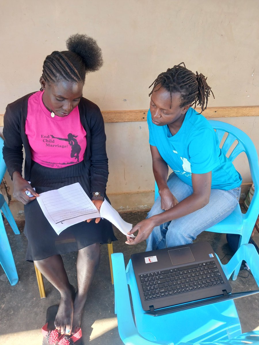RugbyTackling's tweet photo. Our Programme Manager conducted the RTL End of Year Performance Review with the Kitgum based staff.
Flavia was caught up in the field, so her review was carried out in the field during a break. 😅 We pride ourselves on our flexibility. 5 out of 5 rating. 😊

#RugbyTacklingLife https://t.co/KeL4ut66za