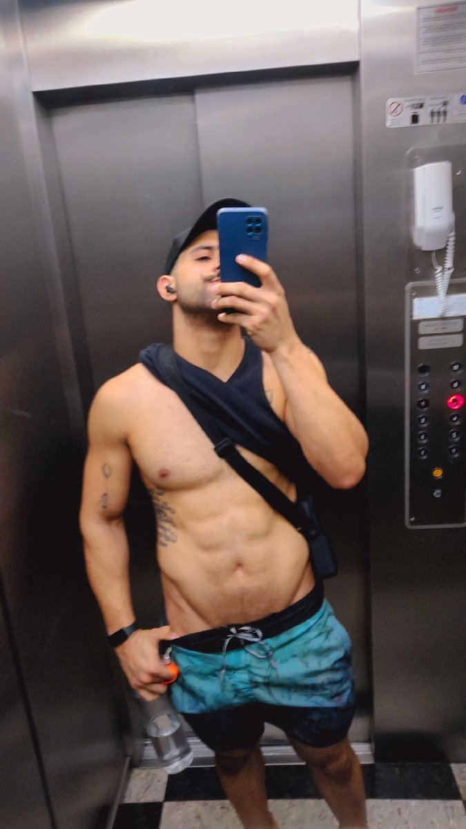 raulzitoferres's tweet photo. Bom diaaaaaa
.
.
.
.
#gay #boy #man #gym #brazil https://t.co/7FZM25VfKH