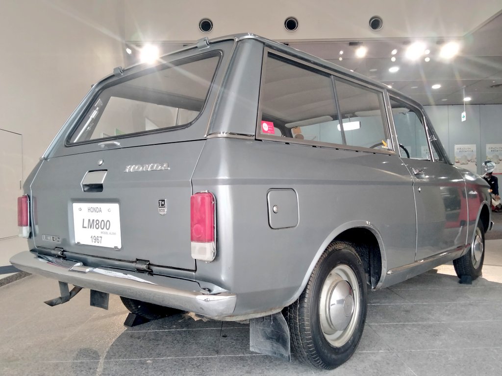 Ai300198201's tweet photo. ギリギリ間に合いました~
サバンナは初めて見たカラーですし、LM800はかなりレア車な気がしますね。
#トヨタ博物館
#マツダ
#サバンナRX7
#ホンダ
#LM800 https://t.co/7TDTrqr673