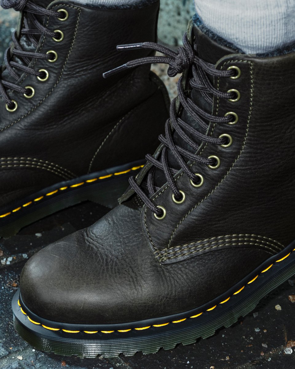Adapted for the cold. The 1460 boot upgraded with soft Grizzly leather. Skip hibernation this winter. 

Shop here: bit.ly/48Omufp