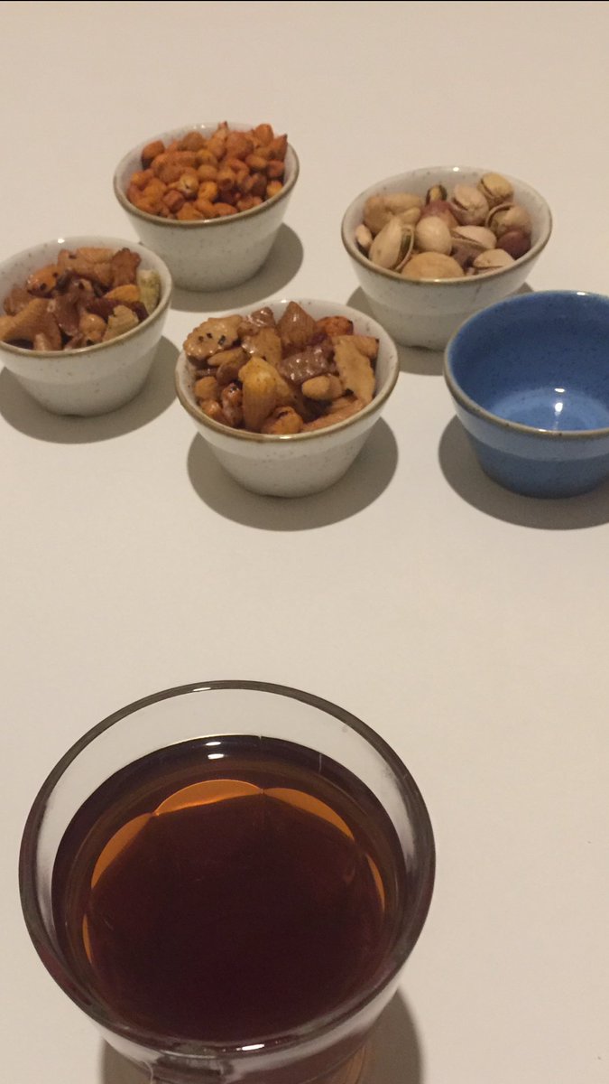 حياكم متابعيني ع شاهي العصرية